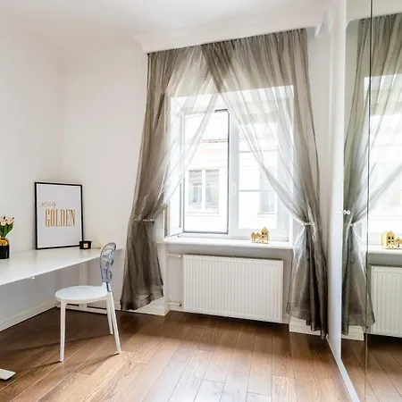 Golden - Stylish And Luxury - Podwale Apartment Warsaw