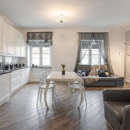 Golden - Stylish And Luxury - Podwale Apartment